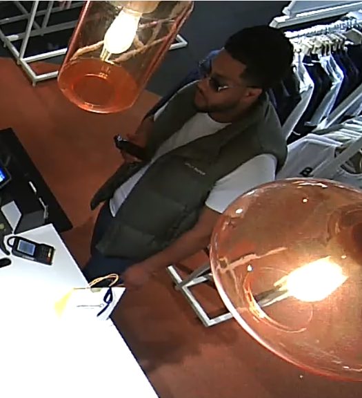 Oplichters stelen duizenden euro's van oudere man uit Woerden