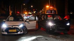 Botsing tussen twee auto's in IJsselstein leidt tot gewonde