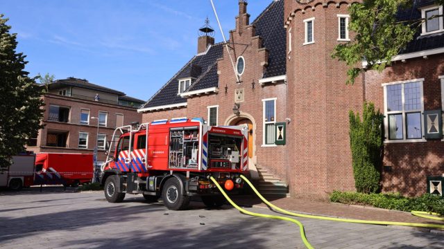 Verdachte van brandstichting gemeentehuis Woudenberg blijft in voorarrest