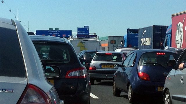 Avondspits in Utrecht: Bijna 500 kilometer file door werkzaamheden en vakantieverkeer