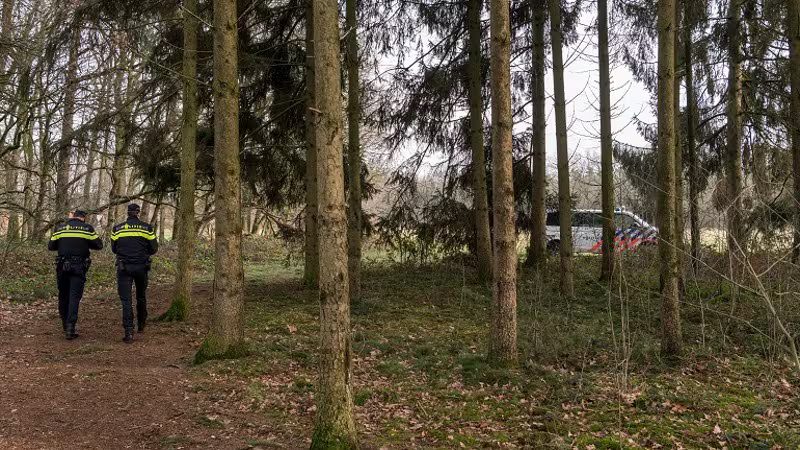 Illegale vuurwapens en vangmiddelen aangetroffen