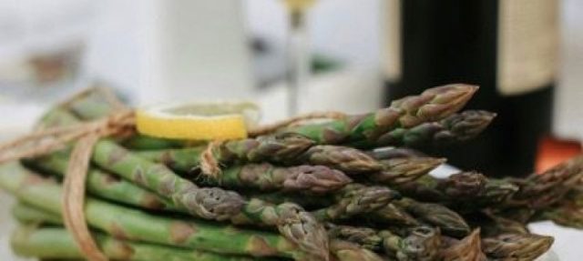 Geniet van een Asperge Bio-diner in Antropia