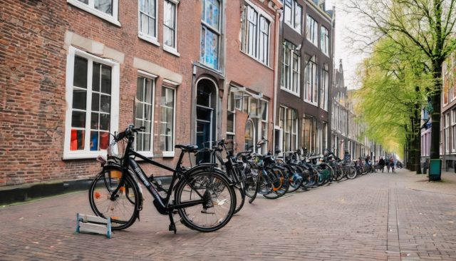Hoe Je Door Utrecht Fietst Zonder Overweldigd Te Raken: Ontdek!