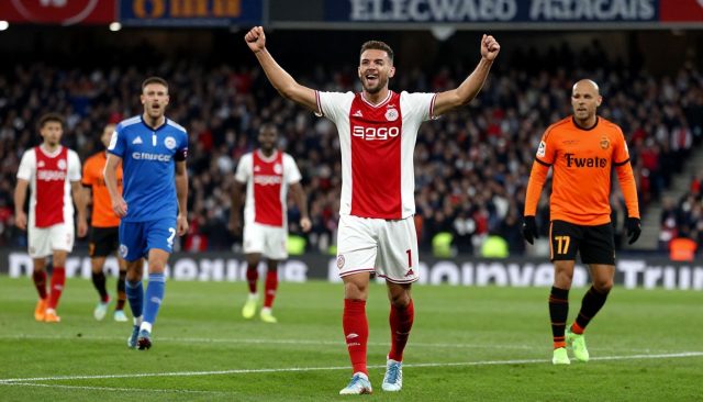 Ajax verslaat Twente met 3-1 na late ommekeer in Johan Cruijff ArenA