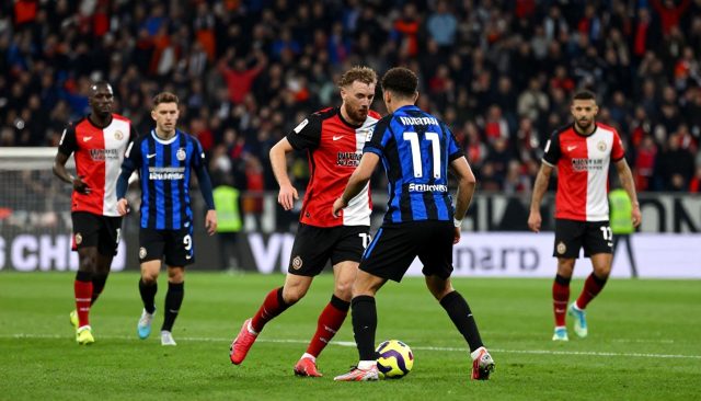 Feyenoord verrast Inter met 3-1 overwinning in San Siro