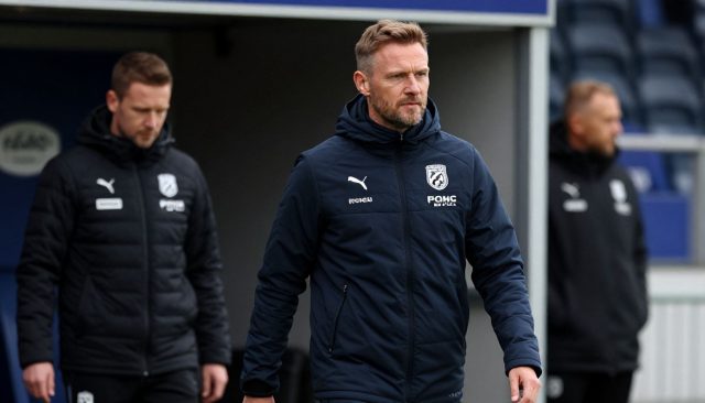 Waldemar Torenstra verlaat FC Emmen na 18 maanden als hoofdtrainer